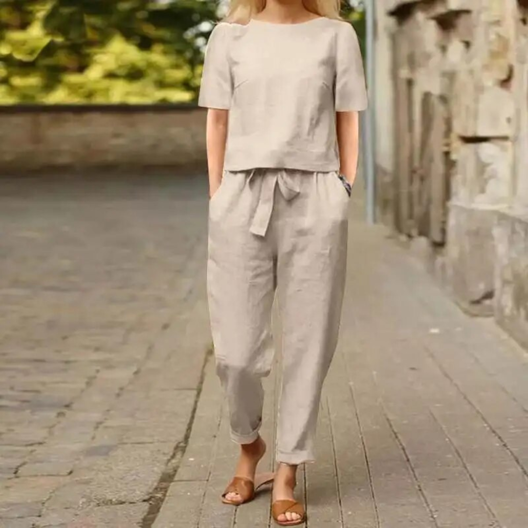 Chic and Cozy Women's Two-Piece Ensemble