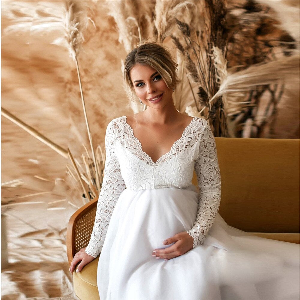Chic Lace Maxi Dress for Expecting Mothers